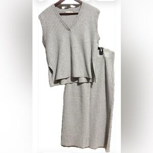 Marled - Skirt & V Neck Top Ribbed Set